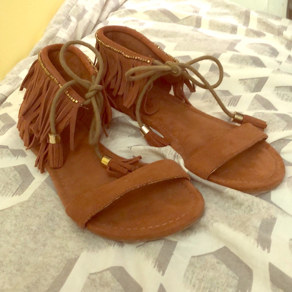 Mia sandals